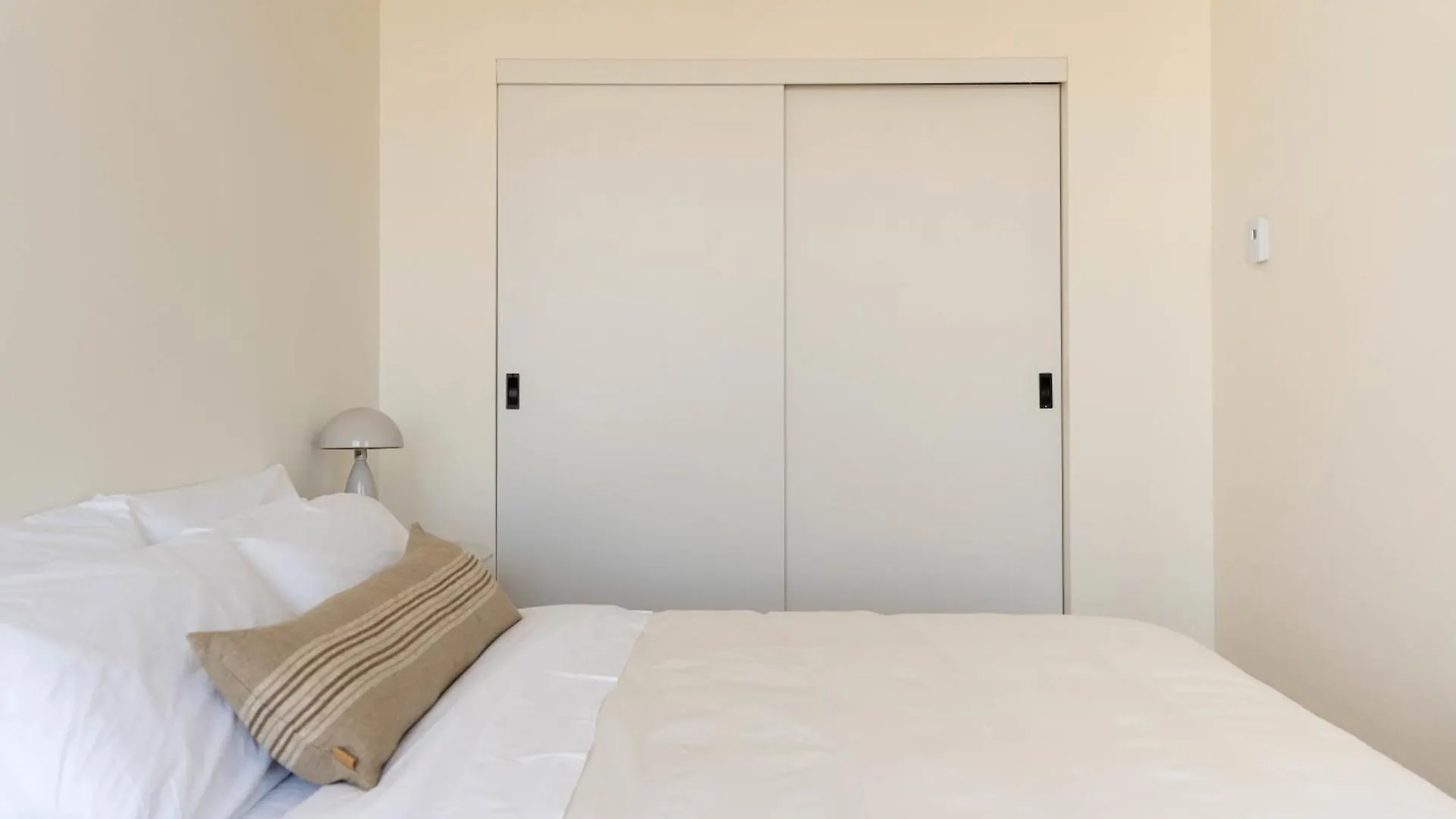 Apartment Maison Place Jacques-Cartier By Luxury In Transit Montreal